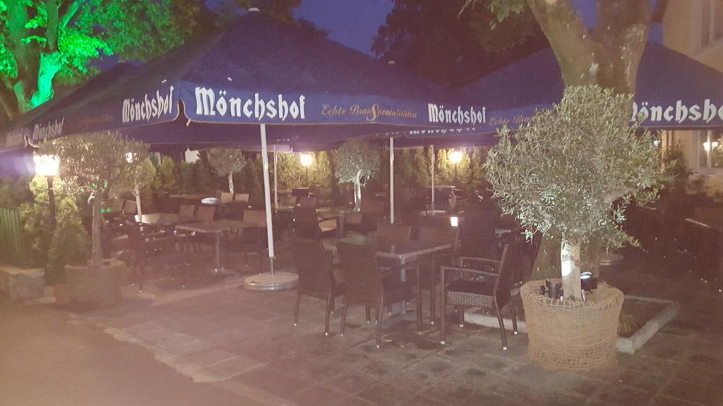 Hotel Restaurant Platamon Feuchtwangen Extérieur photo
