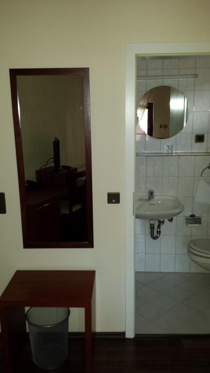 Hotel Restaurant Platamon Feuchtwangen Chambre photo